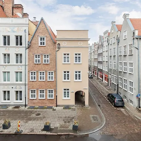 Apartment Zlote Lwy Ogarna Old Town By Renters *