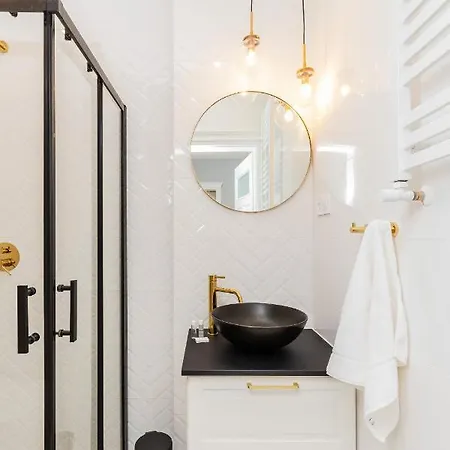 Zlote Lwy Ogarna Old Town By Renters Apartment *